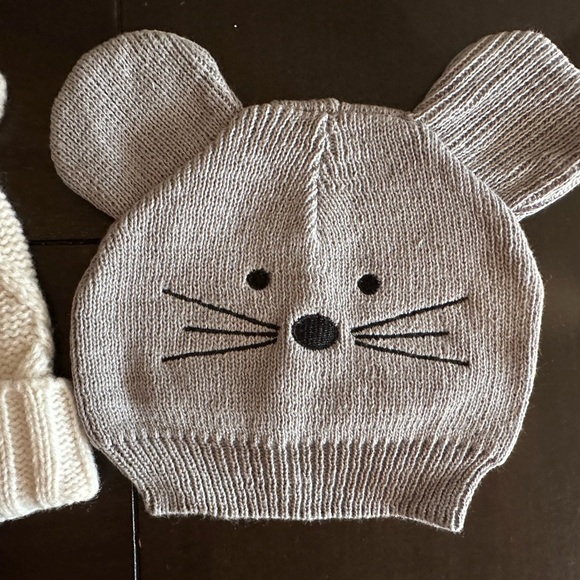 Beanie with Ears! 2pc Bundle! 0/3 month& 0/12 month - Picture 2 of 5